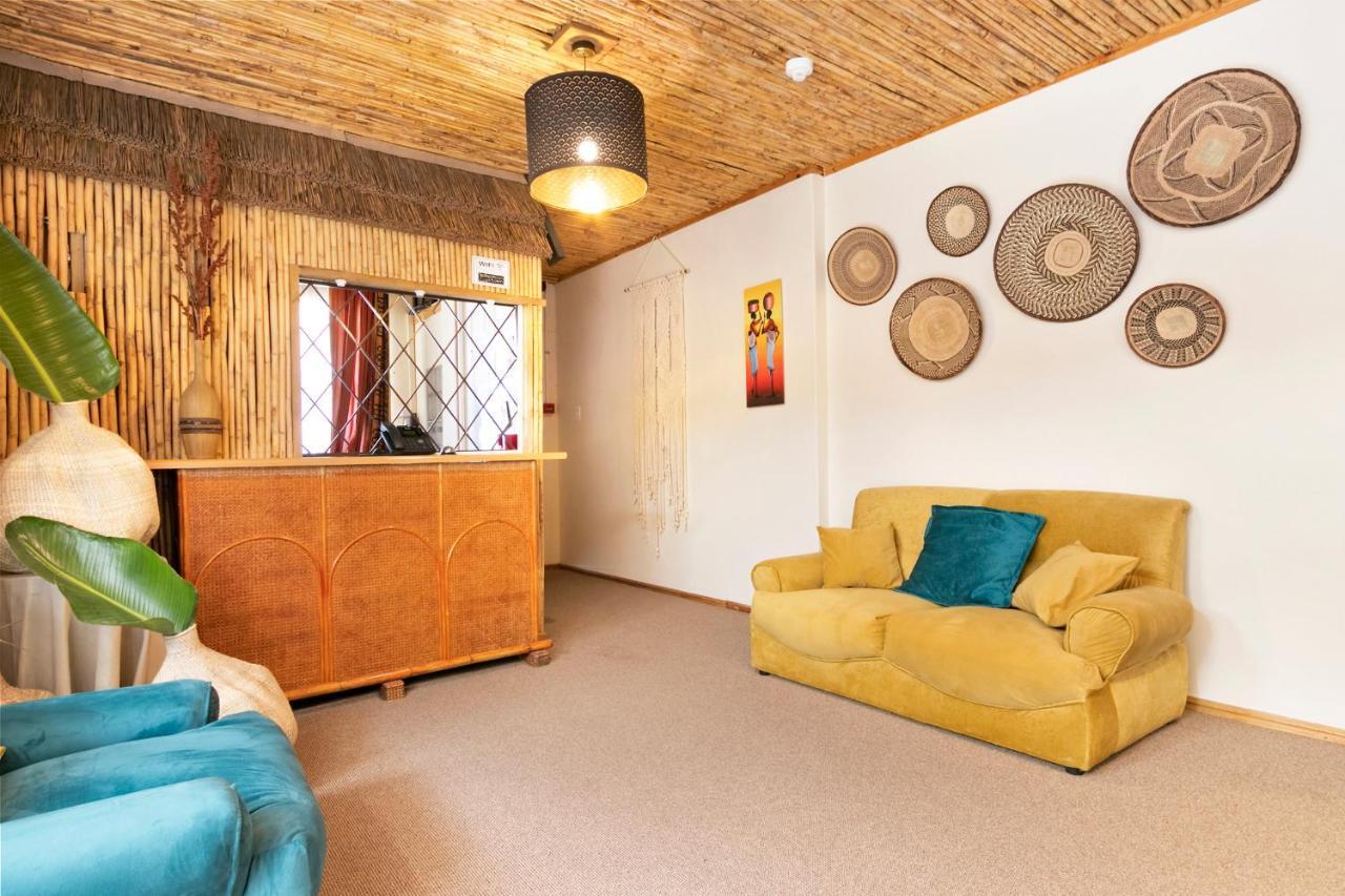 The Bohemian Guesthouse ケープタウン エクステリア 写真