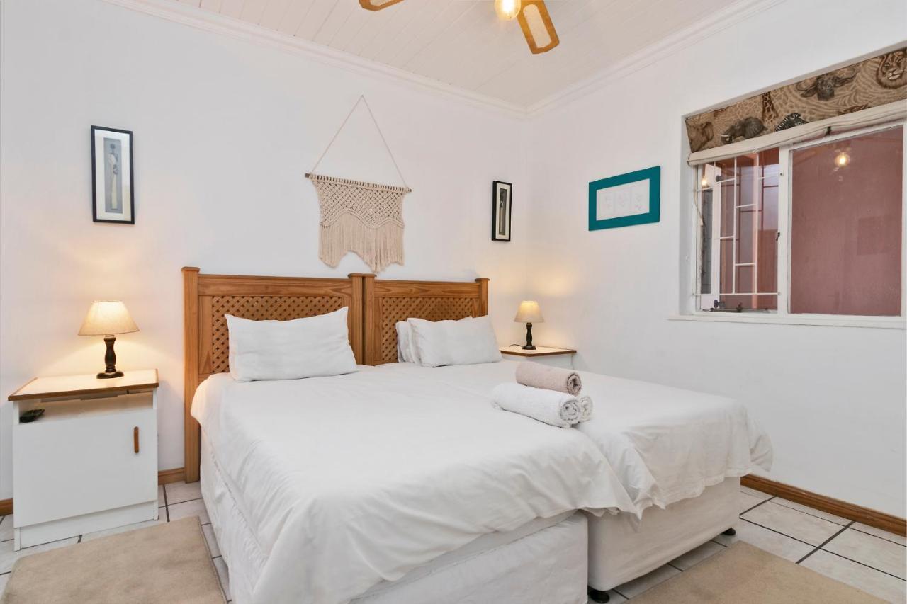 The Bohemian Guesthouse ケープタウン エクステリア 写真